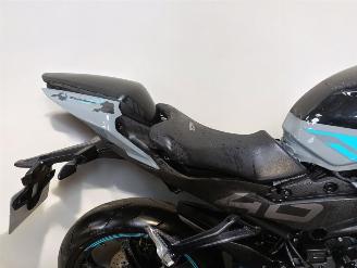 CFMoto  SR picture 16