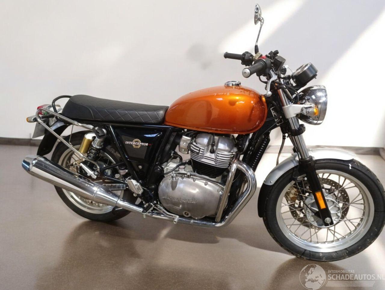 Royal Enfield  INTERCEPTOR