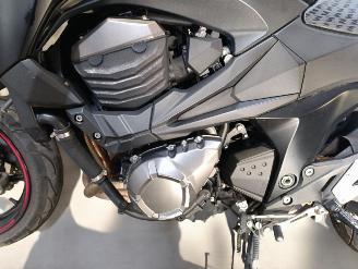 Kawasaki Z 800  picture 12