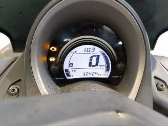 Yamaha  NMAX picture 2