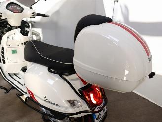 Piaggio  GTS VESPA picture 10