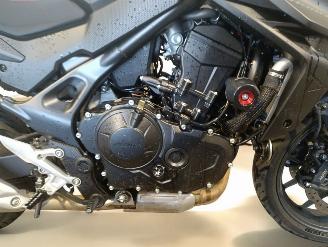 Honda CB 750 HORNET picture 11