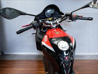 Aprilia Tuono  picture 5