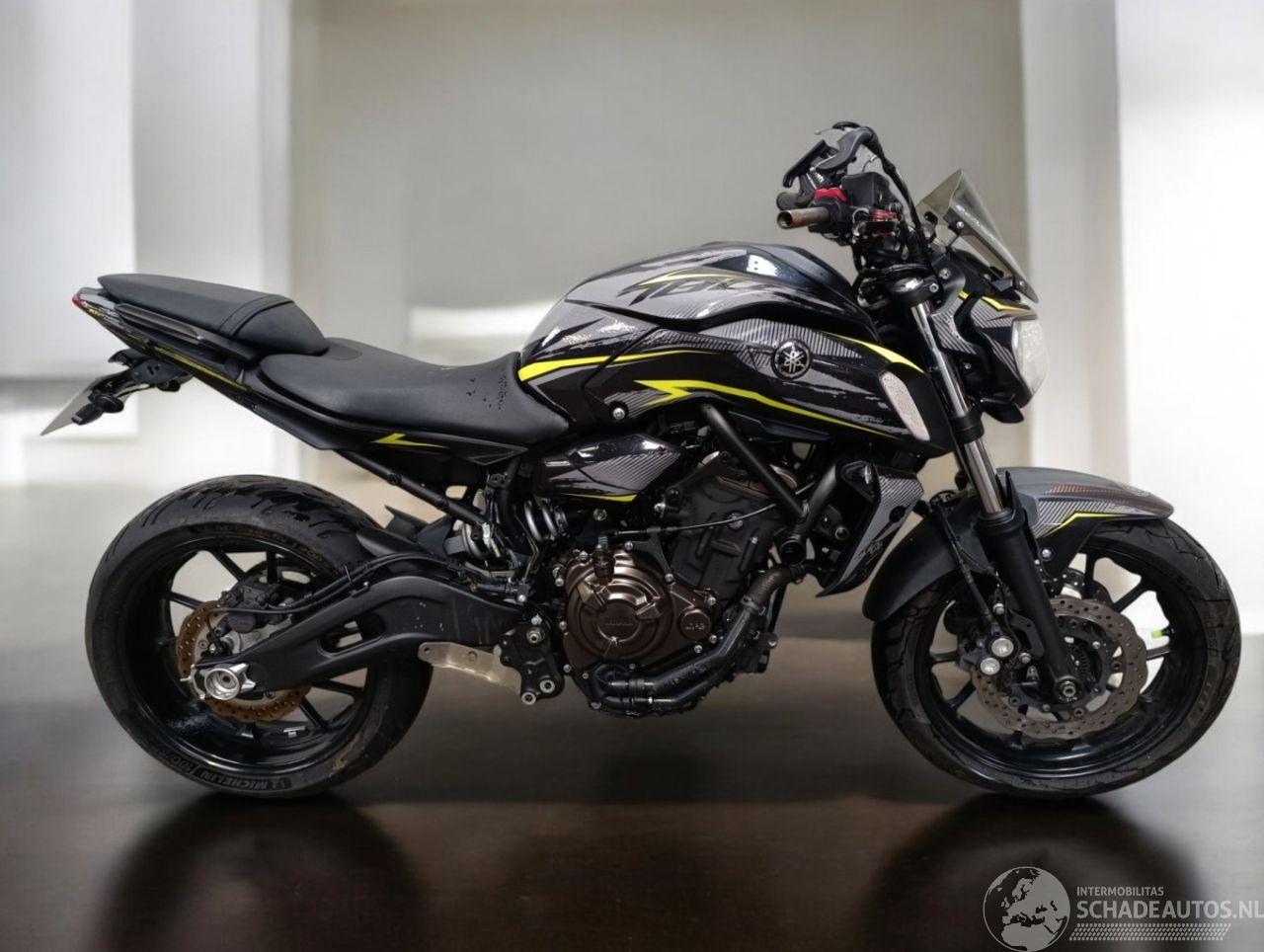 Yamaha MT-07 