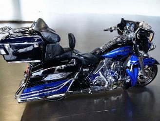 Harley-Davidson Electra Glide ULTRA CLASSIC picture 22