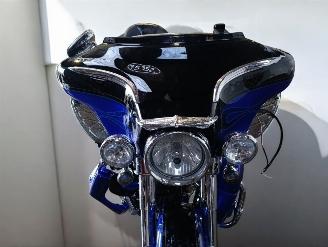 Harley-Davidson Electra Glide ULTRA CLASSIC picture 4