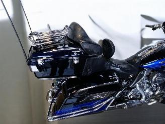 Harley-Davidson Electra Glide ULTRA CLASSIC picture 11