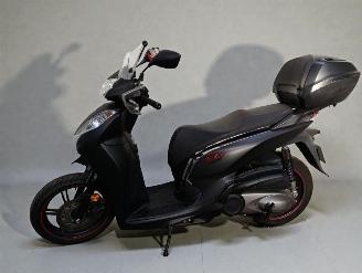 Honda  SH A picture 3