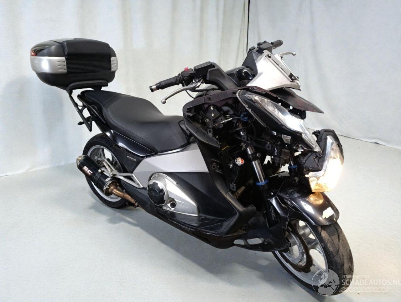 Honda NC 700 D