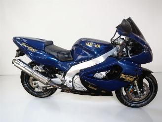 Yamaha YZF 1000 THUNDERACE picture 1