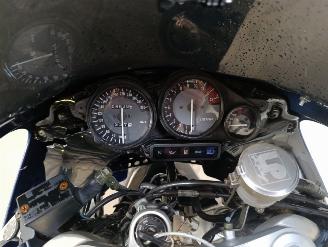 Yamaha YZF 1000 THUNDERACE picture 2