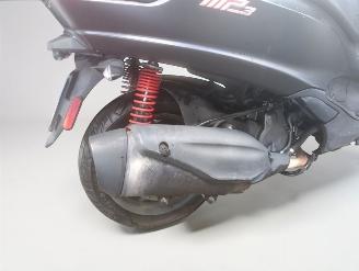 Piaggio  MP3 picture 16