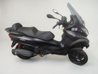 skadebil bromfiets Piaggio  MP3 2020/1