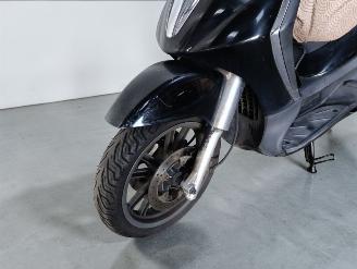 Piaggio  BEVERLY picture 18