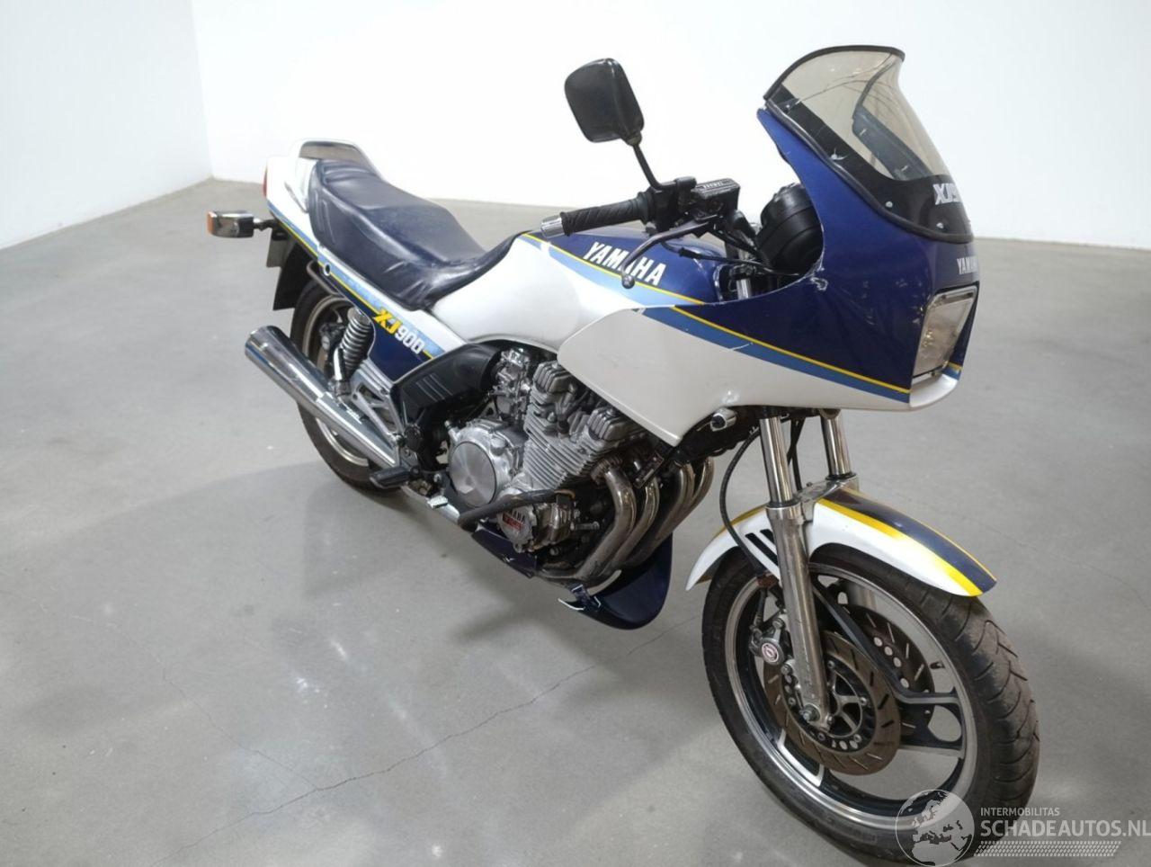 Yamaha XJ 900 