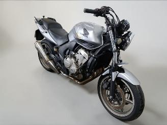 Honda CBF 600  picture 11