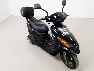dommages scooters Yamaha  CYGNUS 2001/5