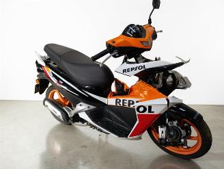 Honda  NSC REPSOL picture 10