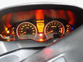 Suzuki  BURGMAN picture 2