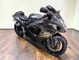 Suzuki GSX 1300 R picture 1