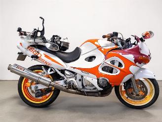 skadebil motor Suzuki GSX 600 F 2001/7