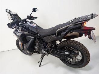 CFMoto  MT picture 3