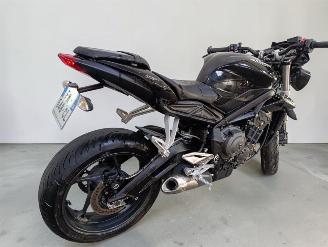 Triumph Street Triple 660 S picture 16