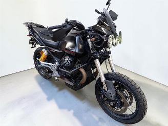 Moto Guzzi V 850 TT picture 1