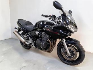 skadebil auto Suzuki Bandit 1200 GSF 2005/8