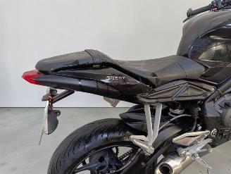 Triumph Street Triple S picture 7