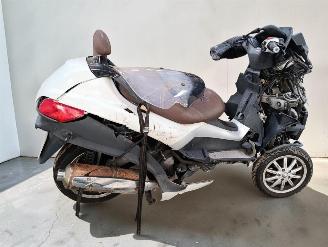 Coche accidentado Piaggio  MP3 2012/11