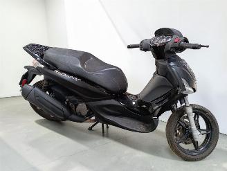 Coche accidentado Piaggio  BEVERLY 2020/5