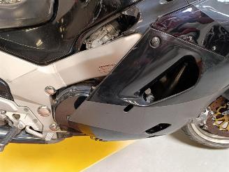 Kawasaki ZZ - R 1100  picture 20