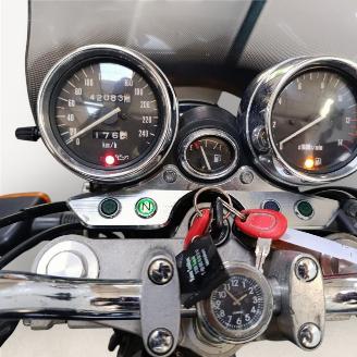 Suzuki GSX 750 INAZUMA picture 2