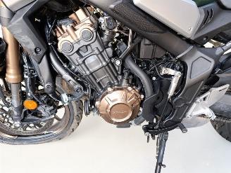 Honda CB 650 R picture 4