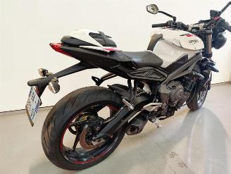 Triumph Street Triple  picture 6