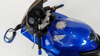 Honda CBR 1000 F picture 17