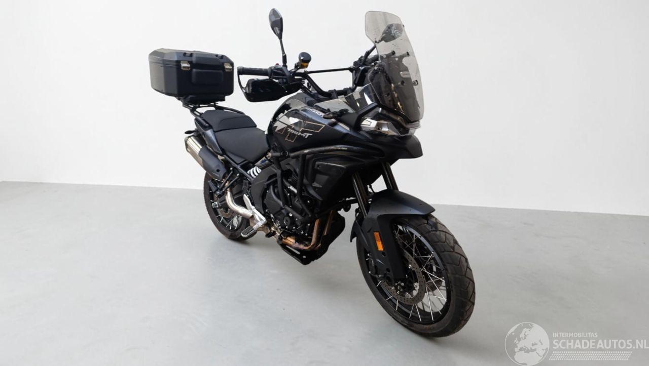 CFMoto  MT