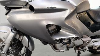 Honda NTV 650  picture 12