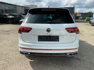 Volkswagen Tiguan 1.4 TSI e-Hybrid R-Line *PANO - AHK -KAM* picture 11