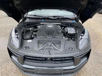 Porsche Macan S *CHRONO - PANO - BOSE - LUFTFEDER* picture 18