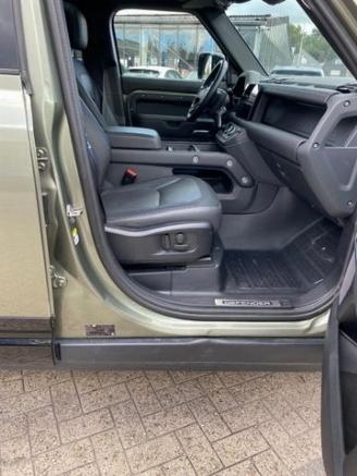 Land Rover Defender P400e X-Dynamic HSE 4WD * HUD - PANO * picture 14