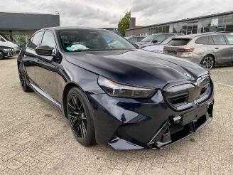 Vrakbiler auto BMW M5 *HEAD-UP - KERAMIK - CARBON-PAKET -B&W* 2025/1