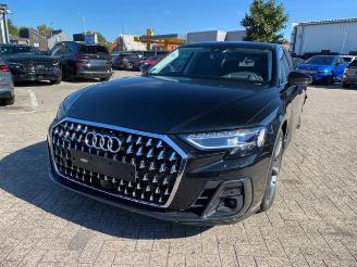 skadebil auto Audi A8 L 60 TFSIe quattro * PANO - KAM - B&O - HUD * 2023/10