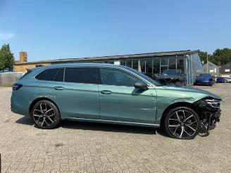 Volkswagen Passat Variant 2.0 TDI DSG R-Line *HEAD-UP -AHK* picture 1