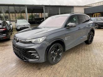 krockskadad bil auto Volkswagen Tiguan 2.0 TSI DSG 4Motion R-Line *HEAD-UP-PANO* 2025/5
