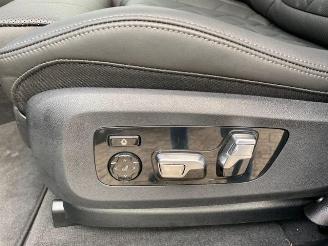 BMW X5 M60i xDrive *HEAD UP - PANO - AHK - KAM* picture 24