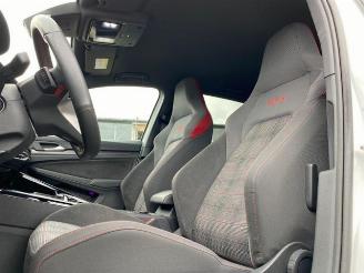 Volkswagen Golf GTI DSG picture 18