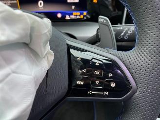 Volkswagen Golf R Variant 4Motion Black Style *MATRIX-PANO* picture 24
