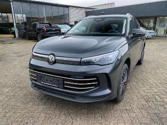Damaged car Volkswagen Tiguan 1.5 TSI eHybrid Elegance *AHK - KAM-NAVI* 2024/9